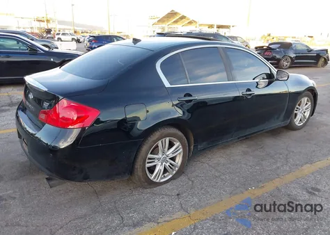 2013 Infiniti G37 Journey z USA, uszkodzony, nr VIN JN1CV6AP1DM306025